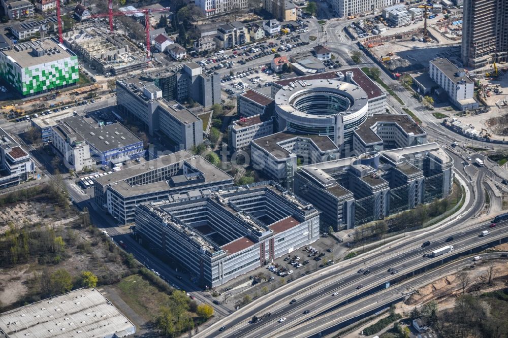 Offenbach am Main from the bird's eye view: Administration building of the company of HELABA Hessischen Landesbank and AREVA in Offenbach am Main in the state Hesse