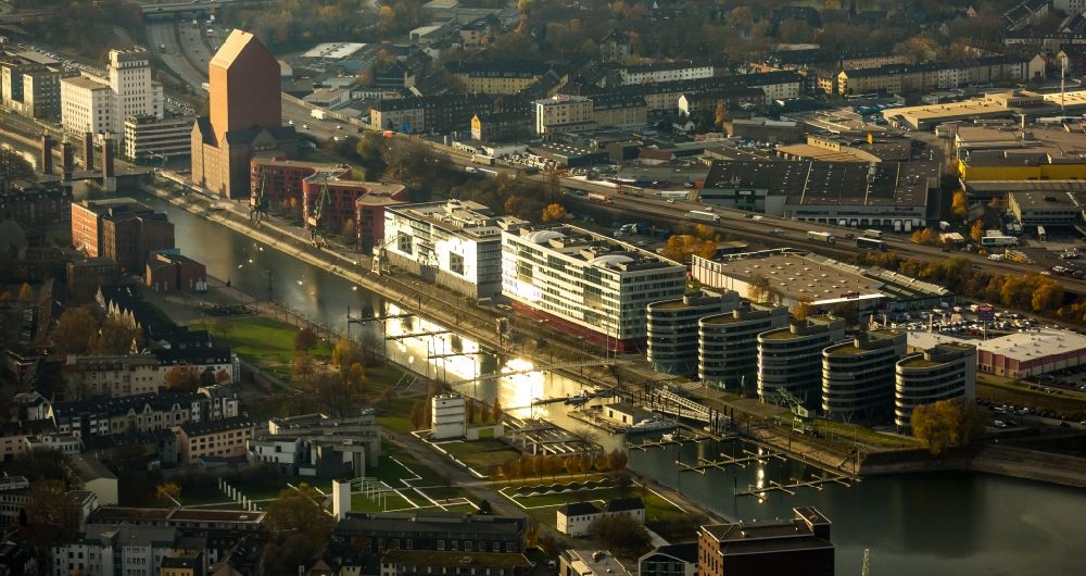 Duisburg from above - Administration building of WDR television, the health insurance Novitas BKK and the police department at the yavht harbour Marina in Duisburg in the state North Rhine-Westphalia