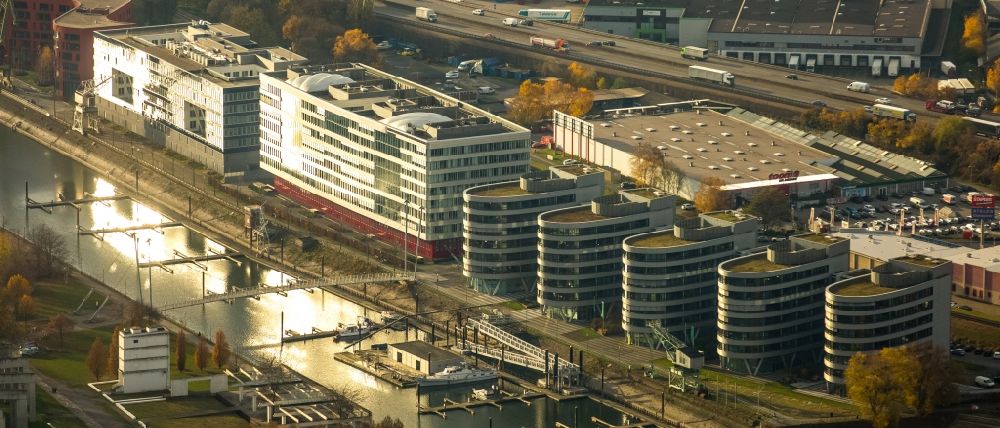 Duisburg from the bird's eye view: Administration building of WDR television, the health insurance Novitas BKK and the police department at the yavht harbour Marina in Duisburg in the state North Rhine-Westphalia