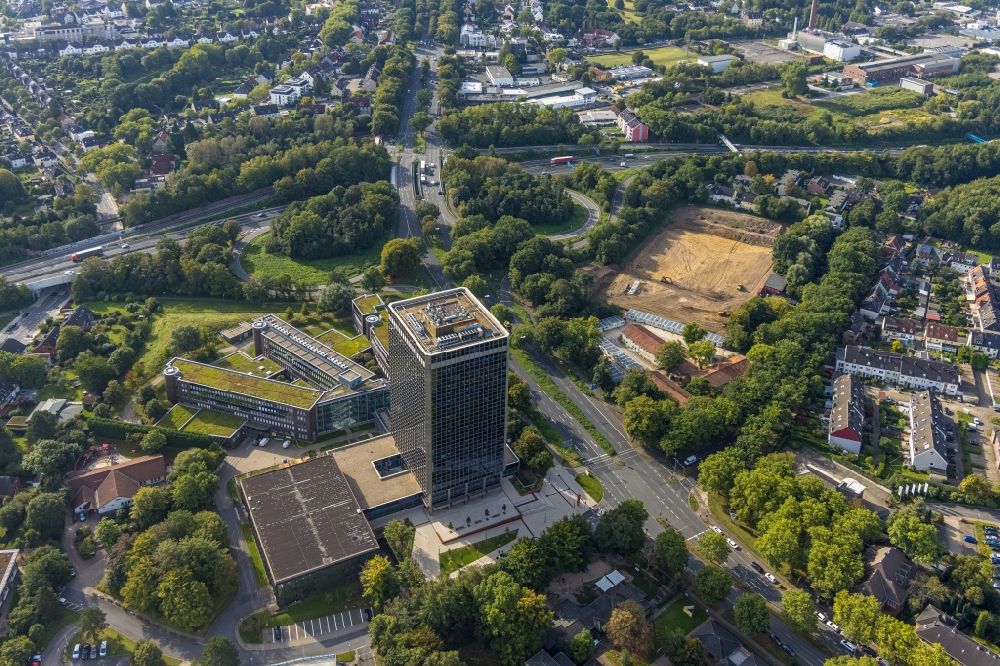 Aerial photograph Bochum - Office and administration buildings of the insurance company of Knappschaft on Knappschaftstrasse in the district Wiemelhausen in Bochum at Ruhrgebiet in the state North Rhine-Westphalia, Germany