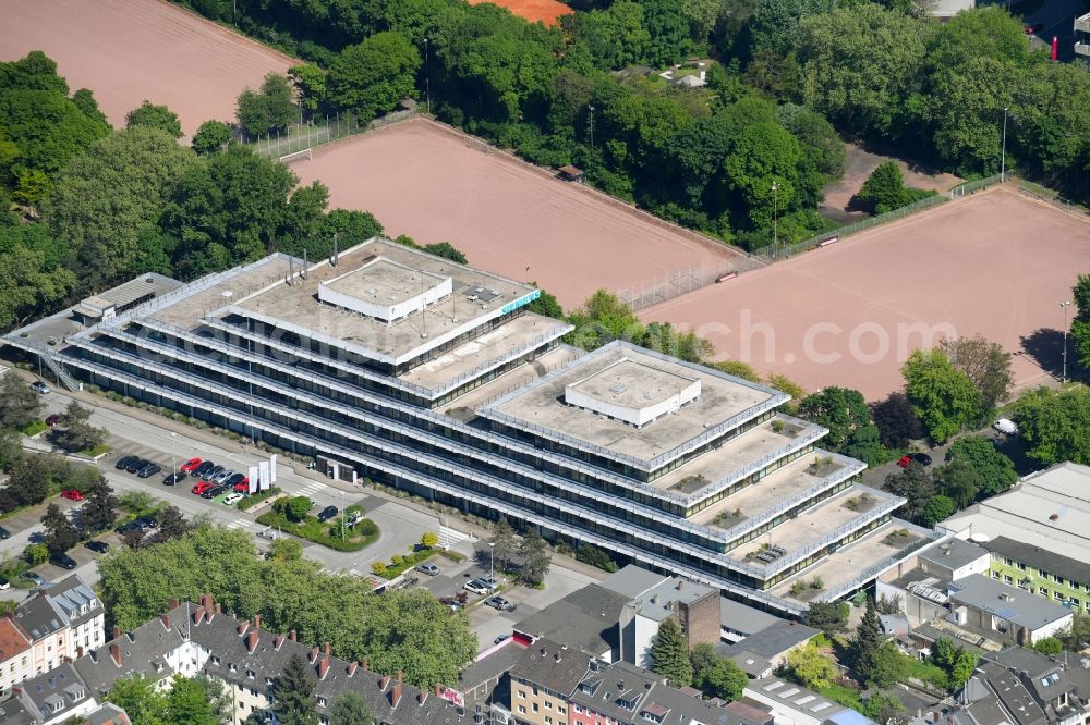 Aerial image Köln - Office and administration buildings of the insurance company of Siemens AG on Franz-Geuer-Strasse in the district Ehrenfeld in Cologne in the state North Rhine-Westphalia, Germany