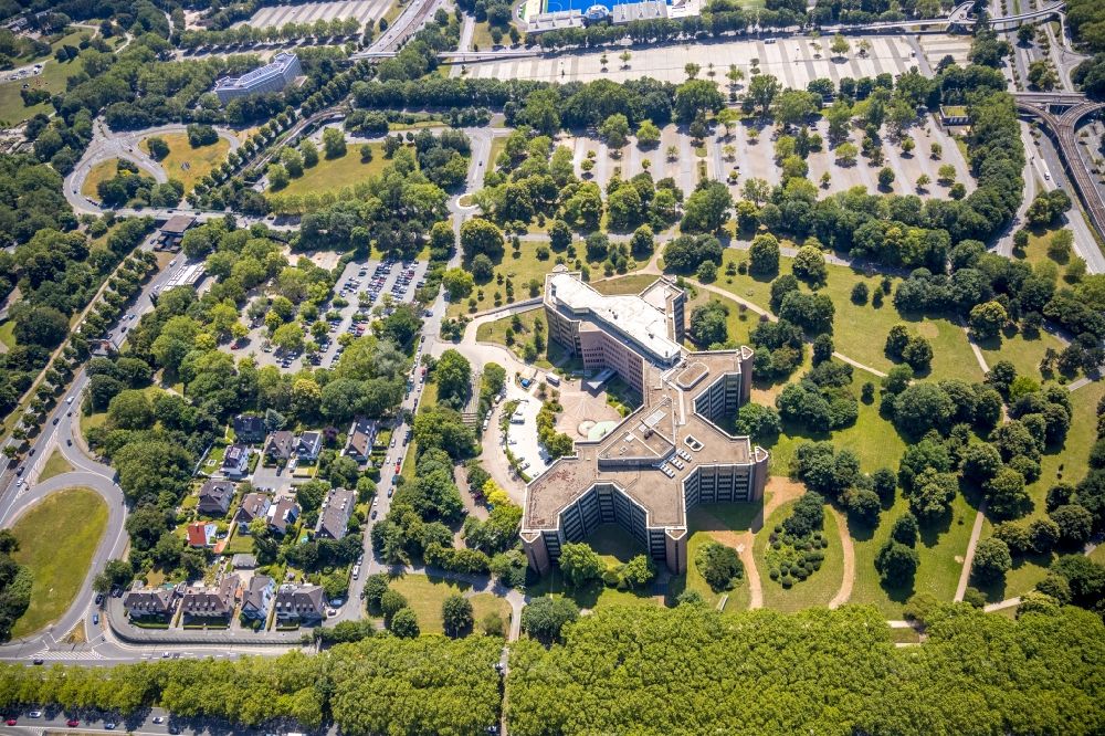 Aerial photograph Dortmund - Office and administration buildings of the insurance company SIGNAL IDUNA Gruppe Hauptverwaltung Dortmund on Joseph-Scherer-Strasse in Dortmund in the state North Rhine-Westphalia, Germany