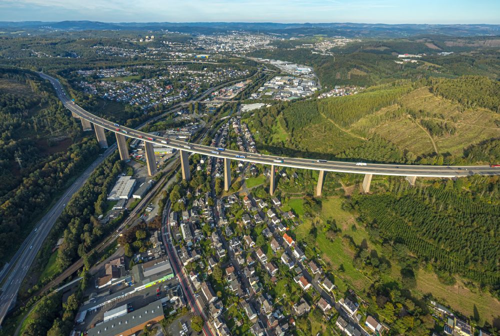 Aerial image Siegen - Routing and lanes in the course of the motorway bridge structure of the BAB A 45 Siegtalbruecke of Sauerlandlinie in Siegen at Siegerland in the state North Rhine-Westphalia, Germany
