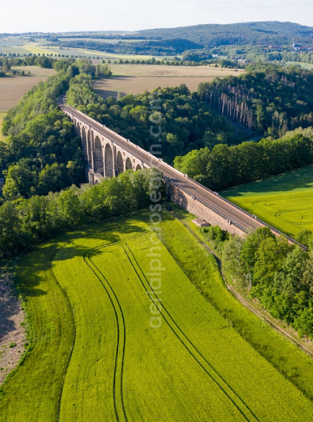 Göhren from above - Viaduct of the railway bridge structure to route the railway tracks in Goehren in the state Saxony, Germany