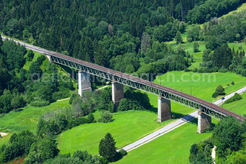 Aerial image Labermühle - Viaduct of the railway bridge structure to route the railway tracks in Labermuehle in the state Bavaria, Germany