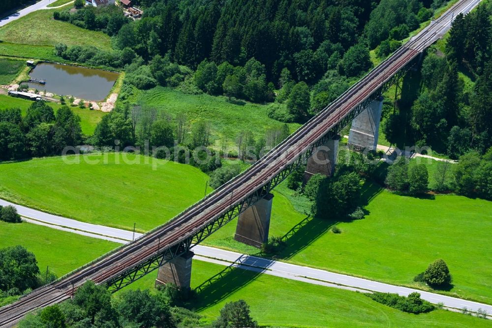 Labermühle from the bird's eye view: Viaduct of the railway bridge structure to route the railway tracks in Labermuehle in the state Bavaria, Germany