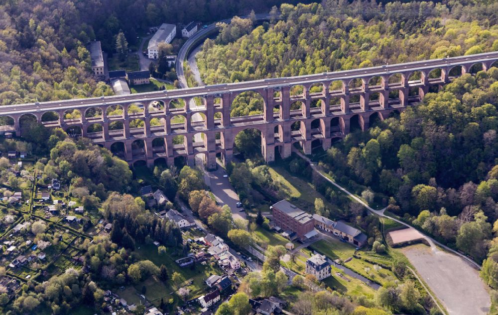 Netzschkau from above - Viaduct of the railway bridge structure to route the railway tracks on street Brueckenstrasse in Netzschkau Vogtland in the state Saxony, Germany