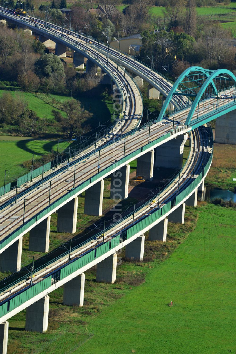 Aerial image Rattmannsdorf - Viaduct of the railway bridge structure to route the railway tracks in Rattmannsdorf in the state Saxony-Anhalt, Germany