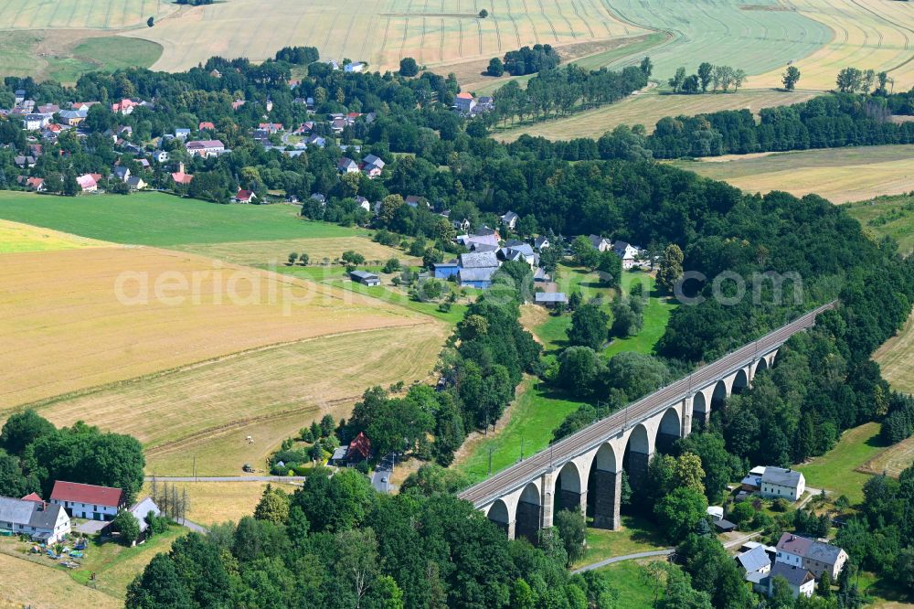 Aerial image Oberschöna - Viaduct of the railway bridge structure to route the railway tracks in the district Wegefarth in Oberschoena in the state Saxony, Germany