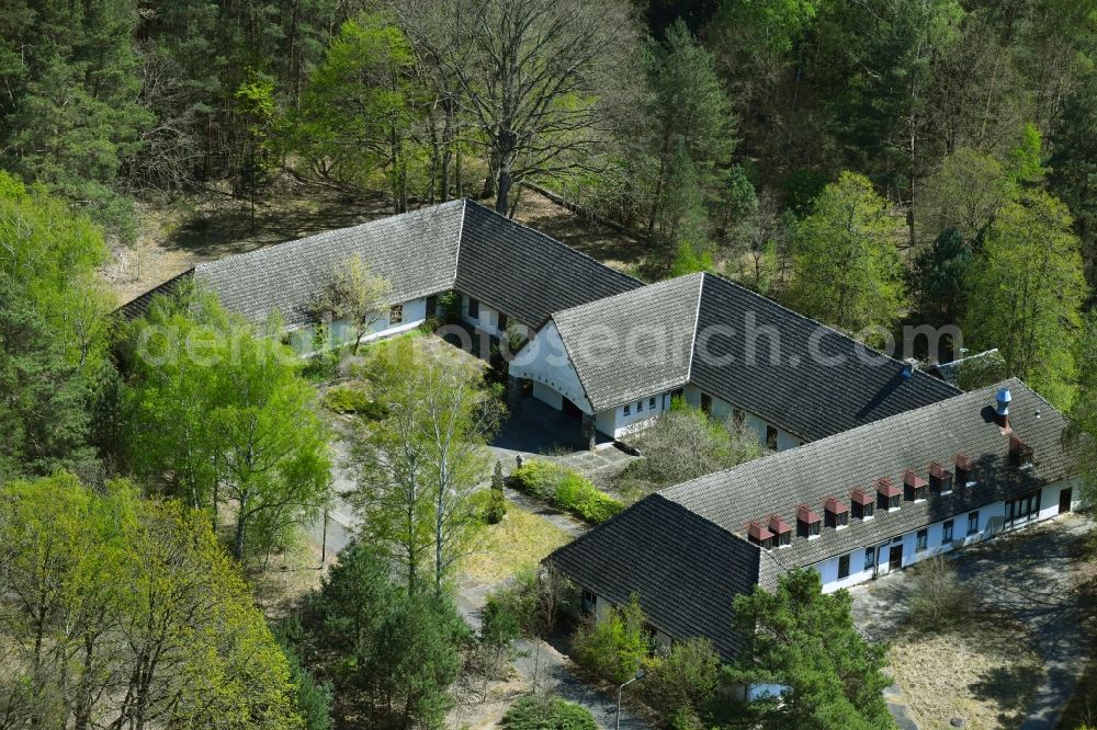 Aerial photograph Bogensee - Luxury residential villa of single-family settlement Goebbels' Landhaus Bogensee in Bogensee in the state Brandenburg, Germany