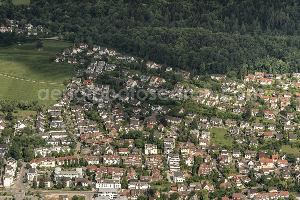 Aerial photograph Merzhausen - Luxury villa in residential area of single-family settlement Lorettoberg in Merzhausen in the state Baden-Wuerttemberg, Germany