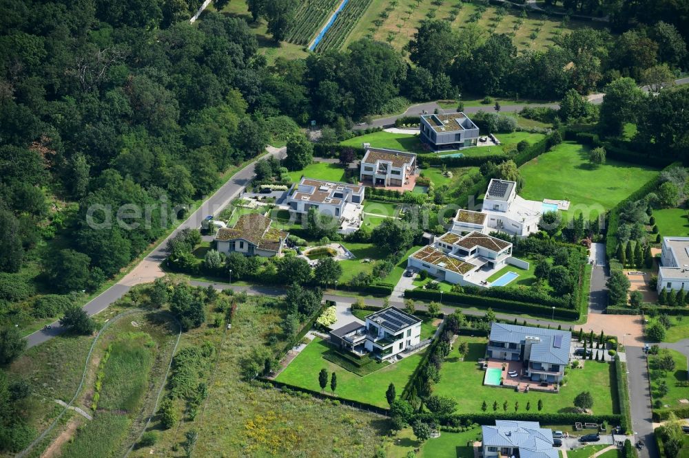 Aerial image Potsdam - Luxury villa in residential area of single-family settlement in the district Nauener Vorstadt in Potsdam in the state Brandenburg, Germany