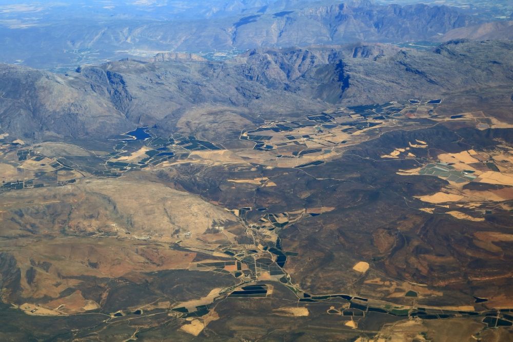 Aerial photograph Breede River DC - Agricultural landscape surrounded by mountains in Breede River DC in Western Cape, South Africa