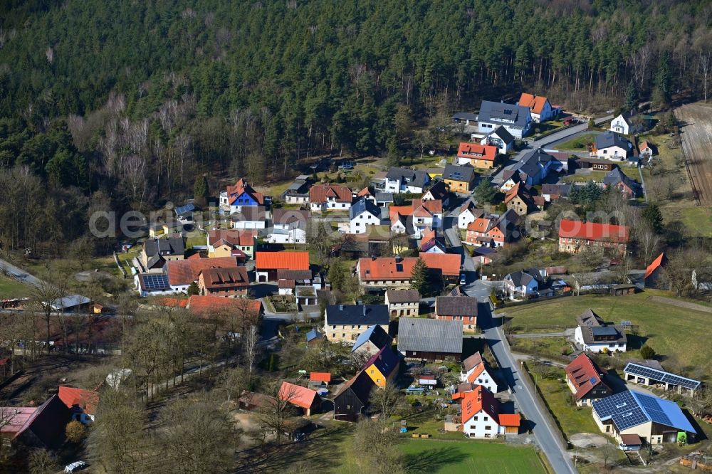 Aerial photograph Dörnhof - Surrounded by forest and forest areas center of the streets and houses and residential areas in Doernhof in the state Bavaria, Germany