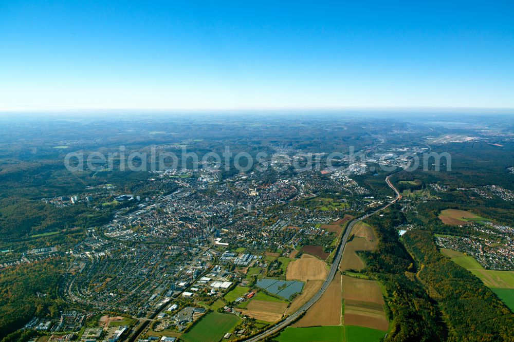 Kaiserslautern from above - Surrounded by forest and forest areas center of the streets and houses and residential areas in Kaiserslautern in the state Rhineland-Palatinate, Germany