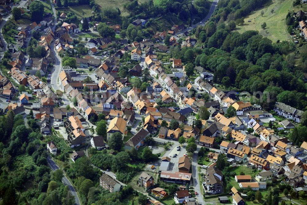 Aerial photograph Sankt Andreasberg - Surrounded by forest and forest areas center of the streets and houses and residential areas in Sankt Andreasberg in the state Lower Saxony, Germany
