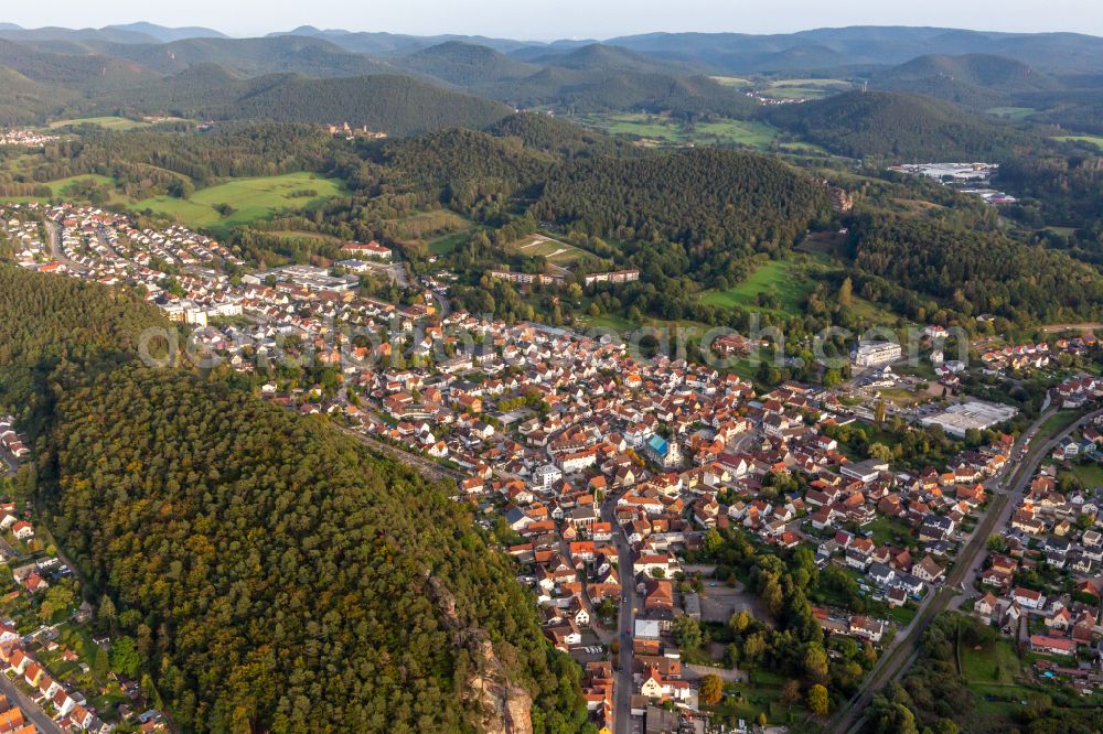 Aerial image Dahn - Urban area with outskirts and inner city area surrounded by woodland and forest areas on street Sonnenstrasse in Dahn in the state Rhineland-Palatinate, Germany