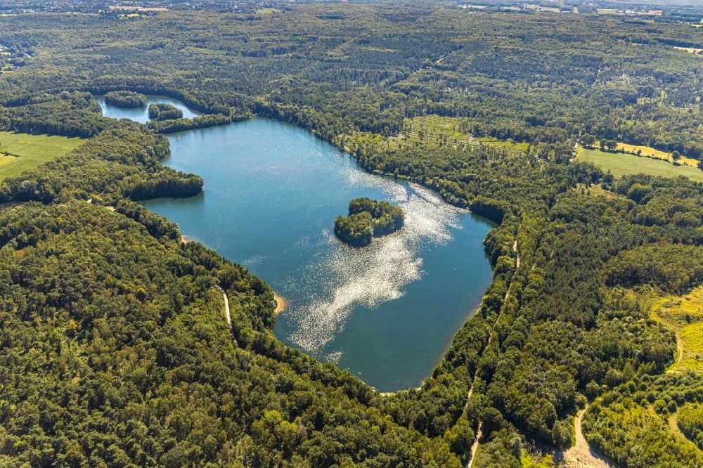 Bottrop from above - Forests on the shores of Lake Heidesee in Bottrop in the state North Rhine-Westphalia, Germany