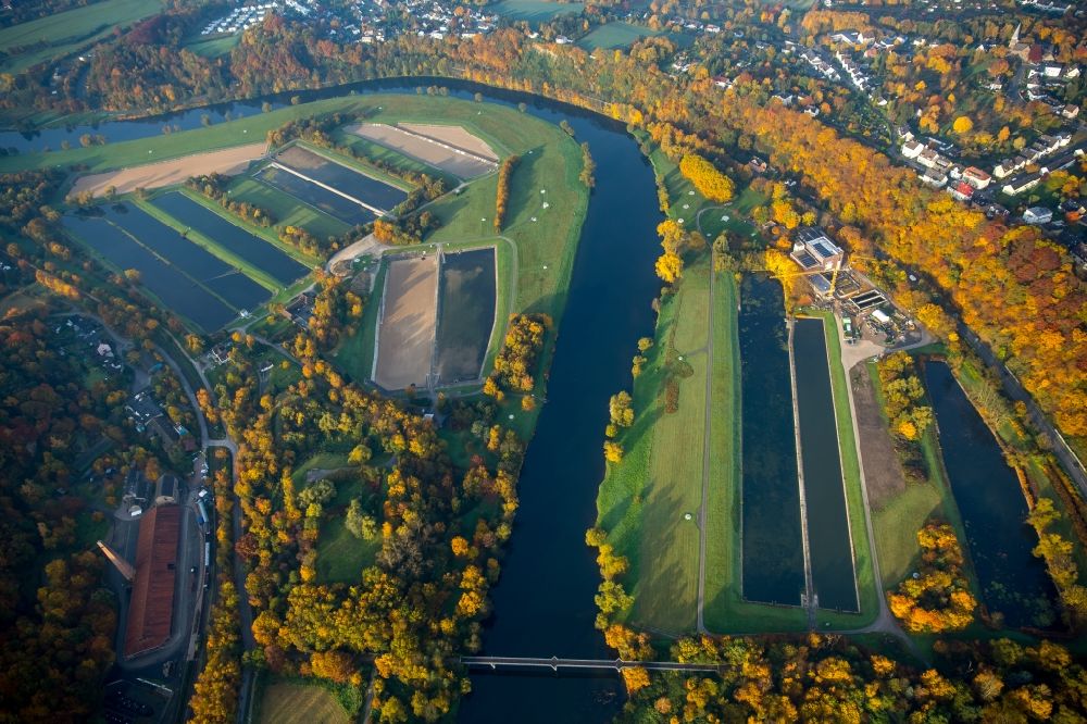 Aerial image Witten - Water pools and pump works on the riverbank of the river Ruhr in Witten in the state North Rhine-Westphalia. The pools of the industrial facilities are located on the Southern riverbank