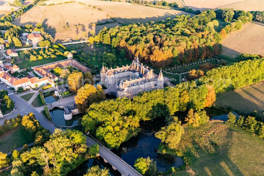 Aerial photograph Haroue - Building and castle park systems of water castle Chateau d'Haroue in Haroue in Grand Est, France