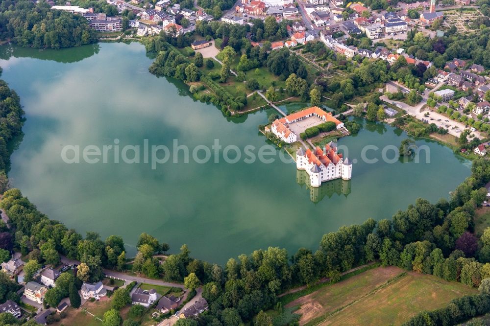 Glücksburg from above - Building and castle park systems of water castle in Gluecksburg (Ostsee) in the state Schleswig-Holstein