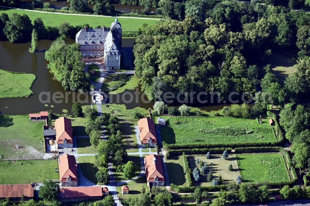 Aerial image Lippetal - Building and castle park systems of water castle Hovestadt in the district Hovestadt in Lippetal in the state North Rhine-Westphalia, Germany