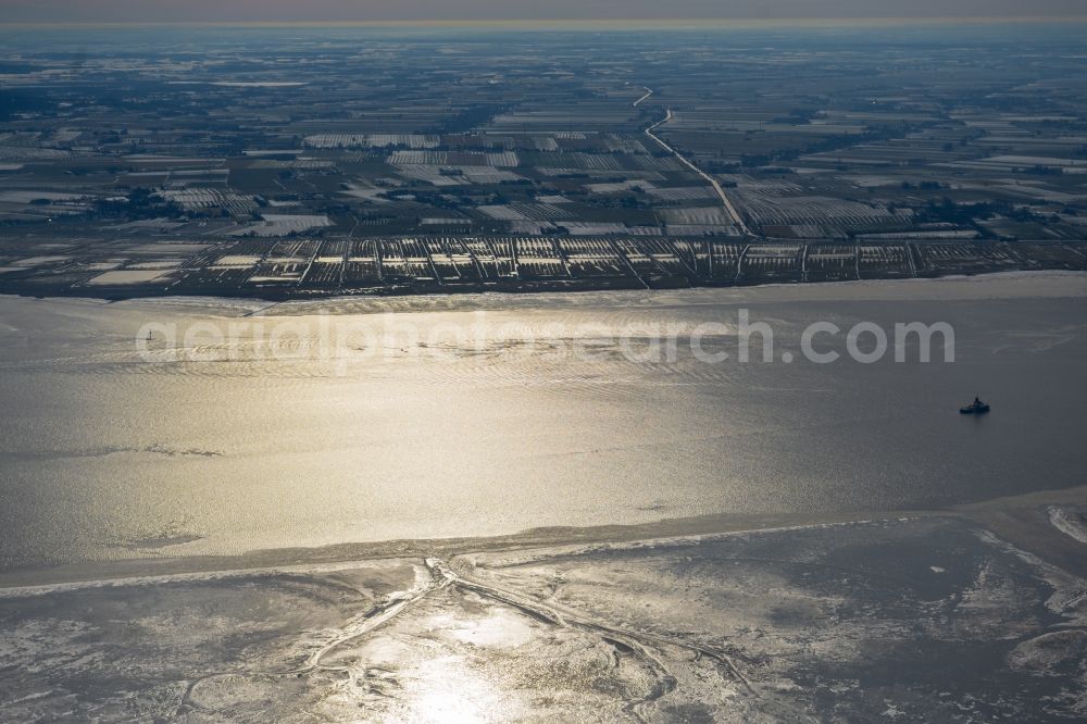 Aerial image Freiburg (Elbe) - Water surface at the seaside of North Sea in Freiburg (Elbe) in the state Lower Saxony, Germany