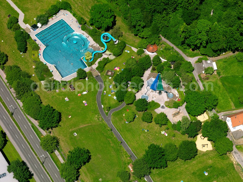 Aerial image Biberach an der Riß - Waterslide on Swimming pool of the in Biberach an der Riss in the state Baden-Wuerttemberg, Germany
