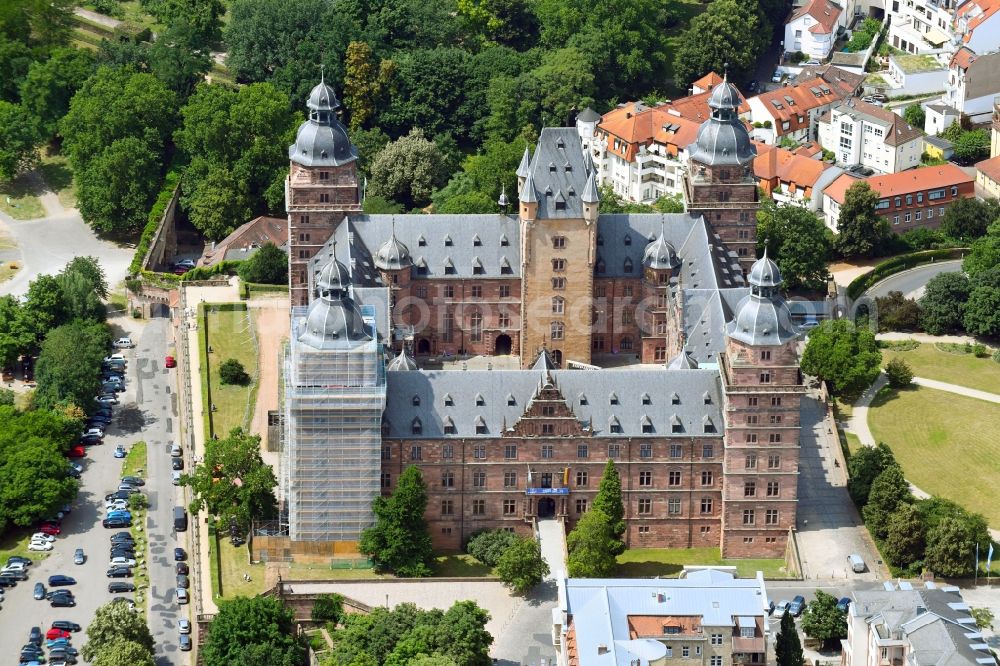 Aerial image Aschaffenburg - Building and castle park systems of water castle Johannisburg in Aschaffenburg in the state Bavaria