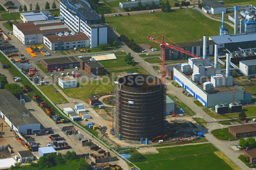 Rostock from the bird's eye view: Construction site for the new construction of the retention basin and water storage as heat storage in Rostock in the state Mecklenburg - Western Pomerania, Germany