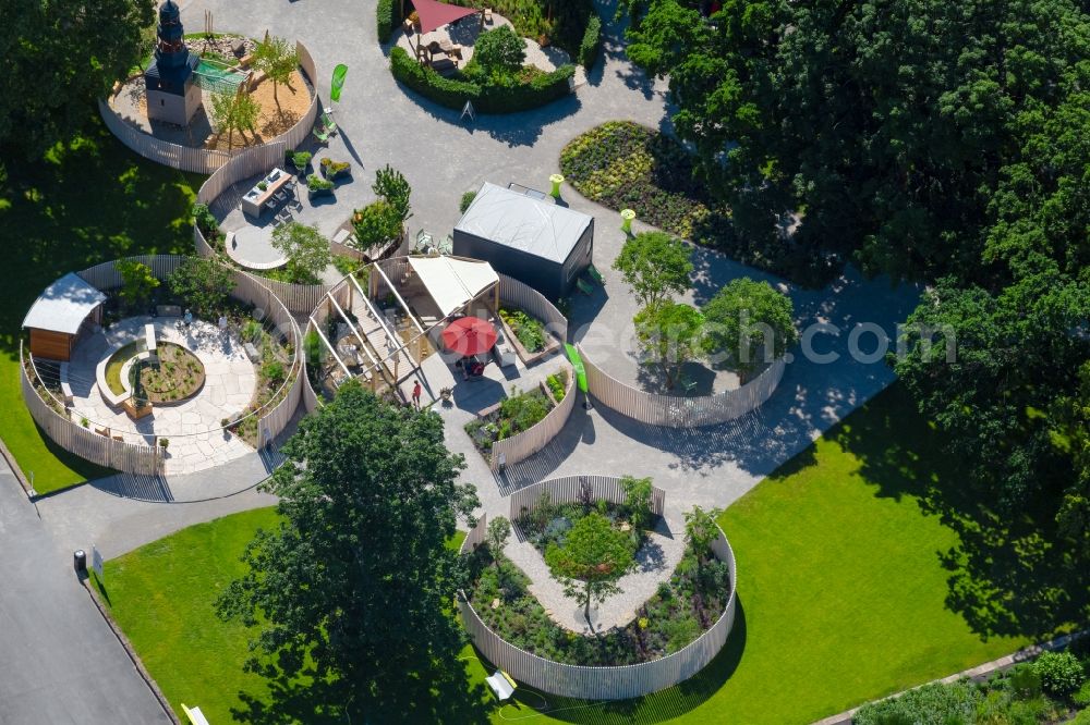 Erfurt from the bird's eye view: Water - fountain in the district Hochheim in Erfurt in the state Thuringia, Germany