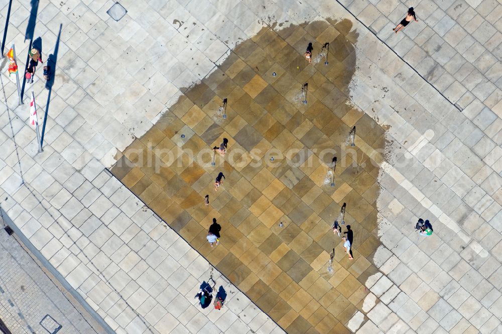 Aerial photograph Freiburg im Breisgau - Water fountain on the square of the old synagogue in Freiburg im Breisgau in the state Baden-Wurttemberg, Germany