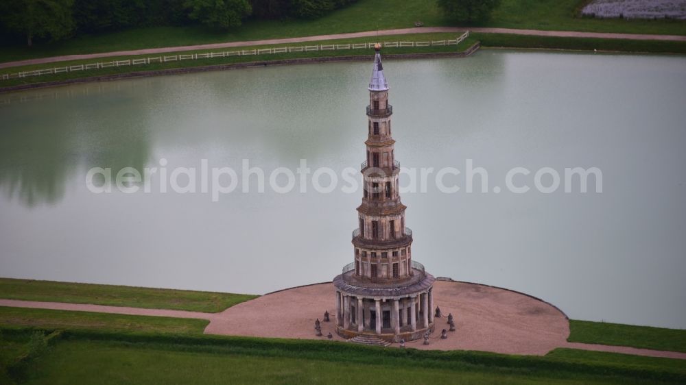 Aerial photograph Amboise - Water - fountain on Pagode Chanteloup in Amboise in Centre-Val de Loire, France