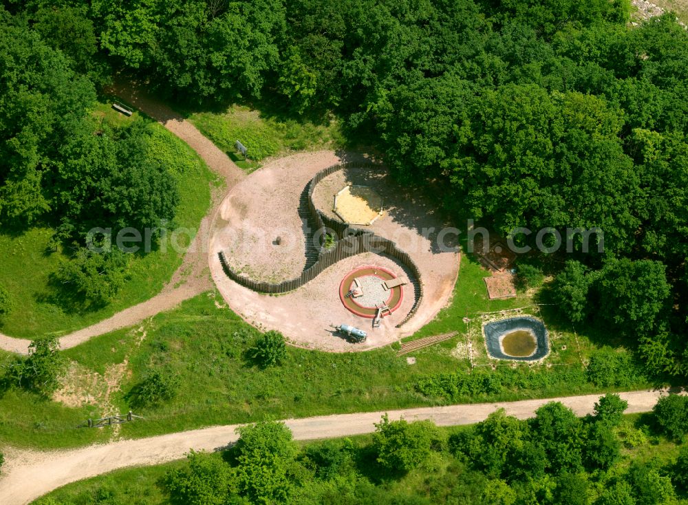 Aerial photograph Steinbach am Donnersberg - Playground in Keltengarten in Steinbach am Donnersberg in the state Rhineland-Palatinate, Germany