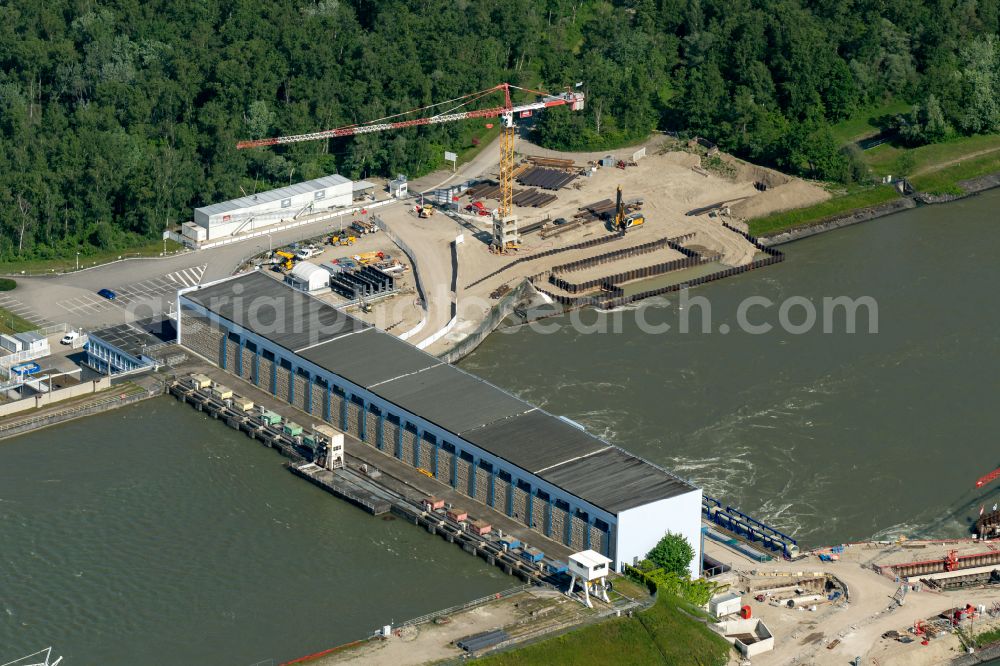 Rhinau from the bird's eye view: Structure and dams of the waterworks and hydroelectric power plant on Rhine on street Route sans nom in Rhinau in Grand Est, France