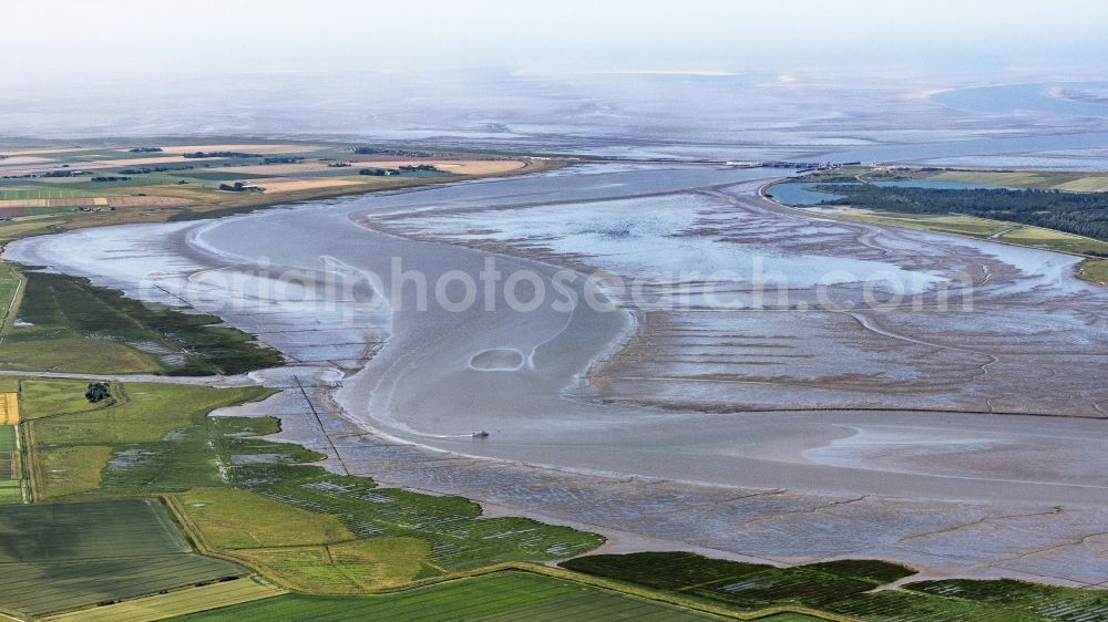 Aerial photograph Karolinenkoog - Riparian areas with mudflats along the course of the river of Eider in Karolinenkoog in the state Schleswig-Holstein, Germany