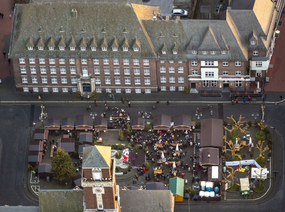 Bottrop from the bird's eye view: Christmas market at the Ernst-Wilczok Square in front of City Hall Bottrop in North Rhine-Westphalia