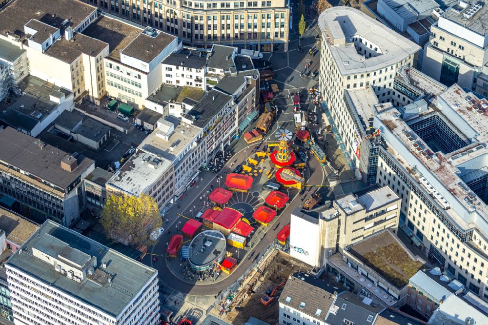 Aerial photograph Bochum - Christmassy market event grounds and sale huts and booths on the Dr.-Ruer-Platz in the district Innenstadt in Bochum at Ruhrgebiet in the state North Rhine-Westphalia, Germany