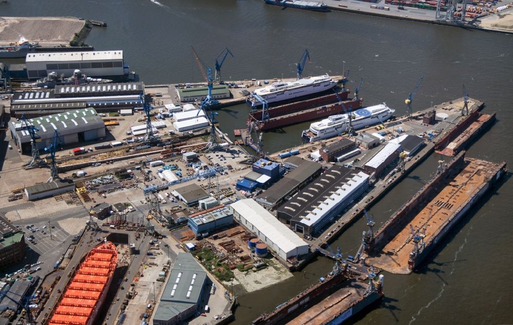 Aerial photograph Hamburg - View of the dockyard of the Hanseatic City of Hamburg