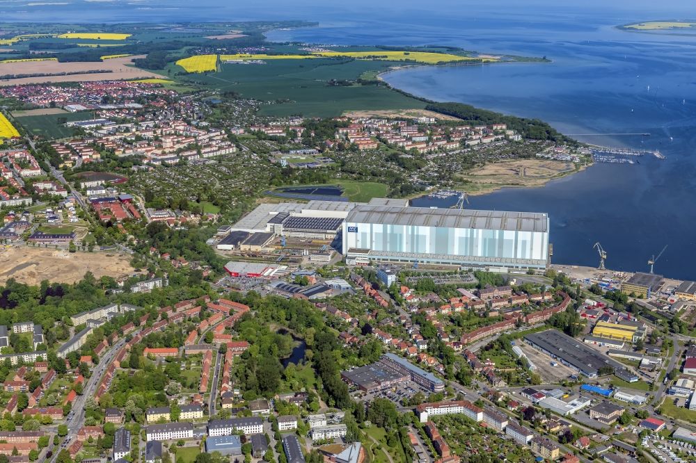 Aerial photograph Wismar - Shipyard area of the dockyard in the Strelasund shore in the district different court in Stralsund in the federal state Mecklenburg-West Pomerania