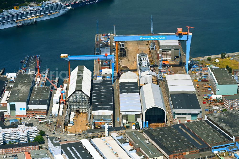 Kiel from the bird's eye view: Shipyard - site of the thyssenkrupp Marine Systems GmbH in the harbour in Kiel in the state Schleswig-Holstein, Germany