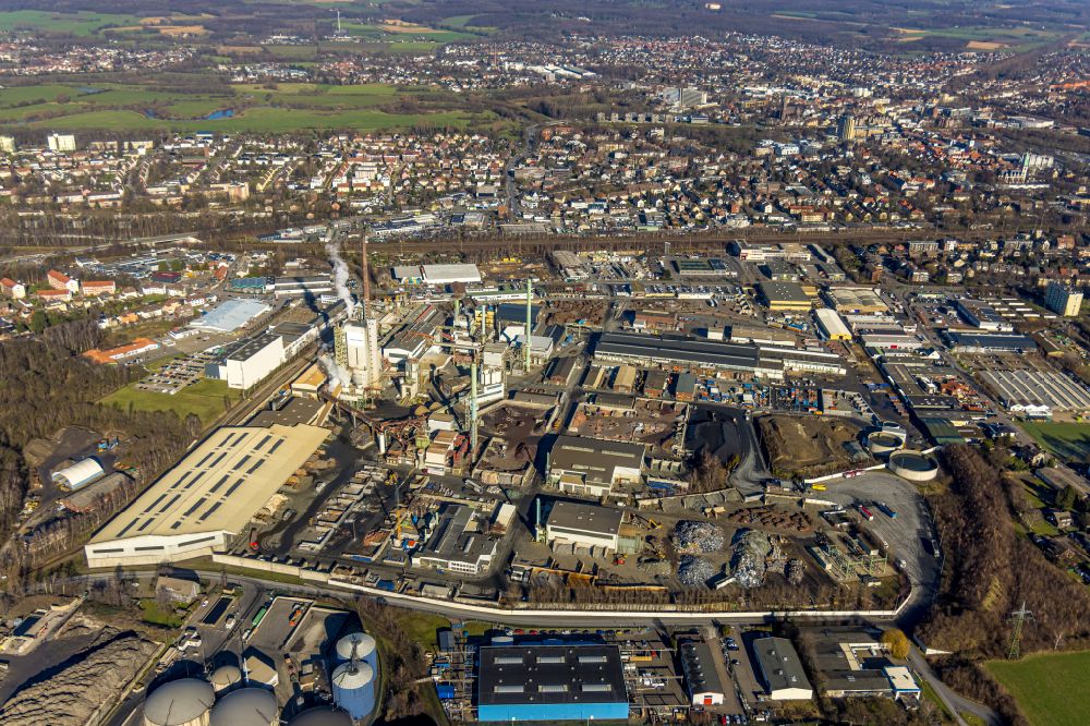 Lünen from the bird's eye view: Building and production halls on the premises of Aurubis AG in Luenen at Ruhrgebiet in the state North Rhine-Westphalia, Germany