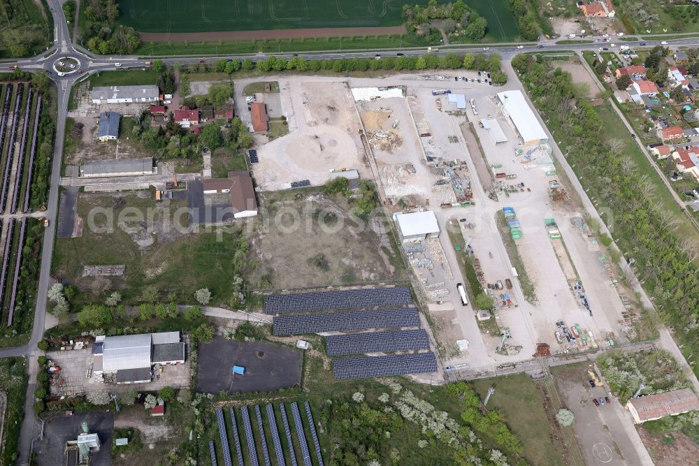Erfurt from the bird's eye view: Building and production halls on the premises of BAC Entsorgungswirtschaft GmbH on Stottenheimer Strasse in the district Hohenwinden in Erfurt in the state Thuringia, Germany