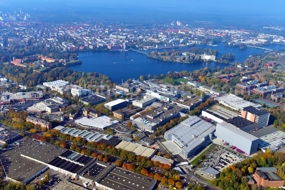 Aerial image Berlin - Factory area of the Bayerische Motoren Werke of BMW AG motorcycle plant at the Juliusturm in the district of Spandau in Berlin, Germany