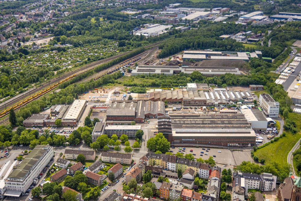 Bochum from the bird's eye view: Building and production halls on the premises Bochumer Eisenhuette GmbH & Co. KG on street Bessemerstrasse in the district Wiemelhausen in Bochum at Ruhrgebiet in the state North Rhine-Westphalia, Germany