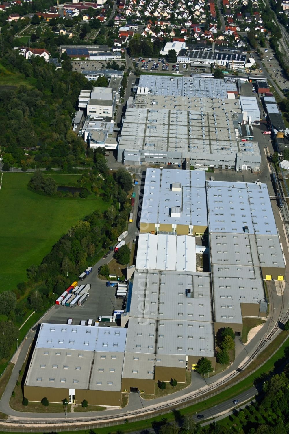Aerial photograph Dillingen an der Donau - Building and production halls on the premises of BSH Hausgeraete GmbH on Robert-Bosch-Strasse in Dillingen an der Donau in the state Bavaria, Germany