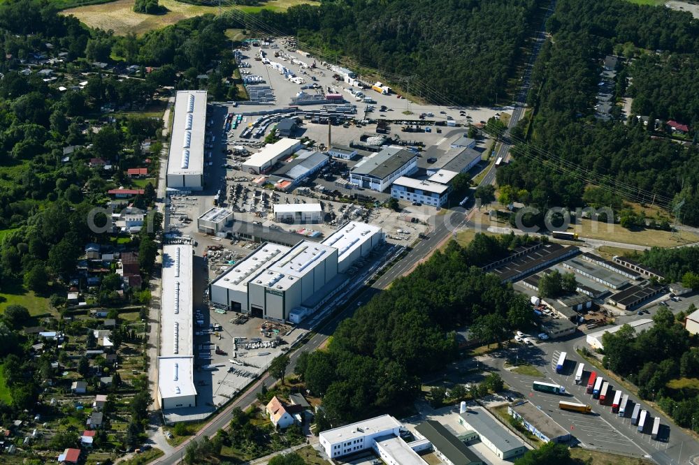 Schwedt/Oder from above - Building and production halls on the premises of BUTTING Anlagenbau GmbH & Co. KG on Kuhheide in the district Vierraden in Schwedt/Oder in the state Brandenburg, Germany