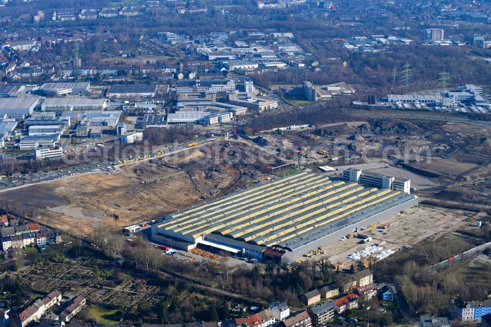 Aerial photograph Essen - Building and production halls on the premises of Cantec GmbH & Co. KG on Helenenstrasse in Essen in the state North Rhine-Westphalia