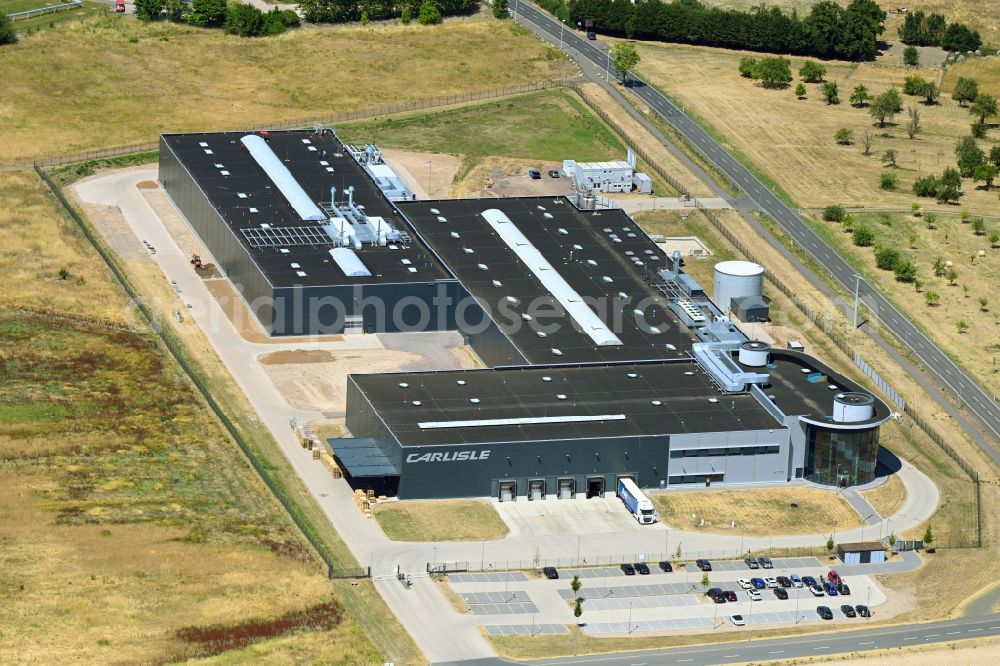 Waltershausen from above - Building and production halls on the premises of CARLISLE Construction Materials GmbH on street Gothaer Strasse in Waltershausen in the state Thuringia, Germany