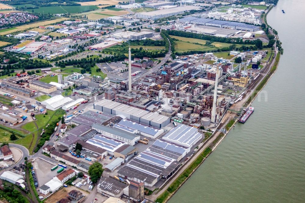 Aerial image Worms - Building and production halls on the premises of the chemical manufacturers Evonik in Worms in the state Rhineland-Palatinate, Germany